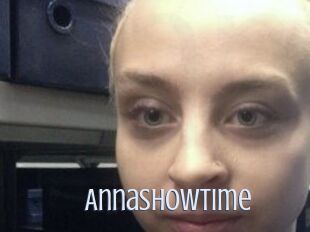 AnnaShowTime 18 ans Nue