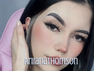 ariianathomson 18 ans Nue