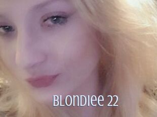 Blondiee_22