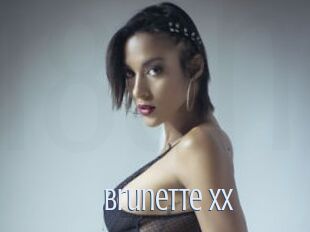 Brunette_xx