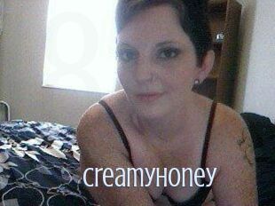 CreamyHoney 18 ans Nue