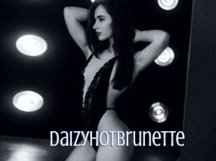 DaizyHotBrunette