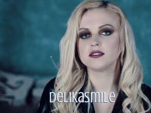 DelikaSmile 18 ans Nue