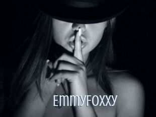 EmmyFoxxy 18 ans Nue