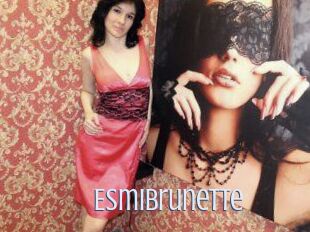Esmibrunette