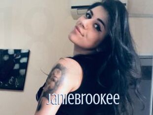 JanieBrookee