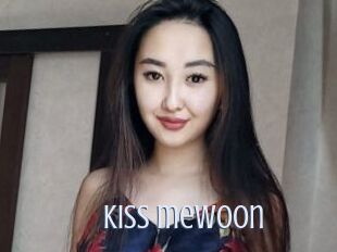 Kiss_meWoon