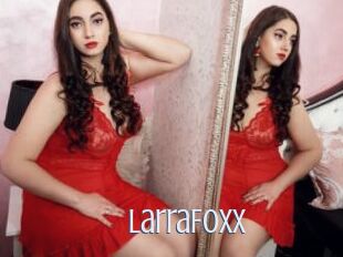 LarraFoxx