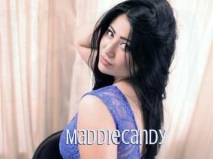 MaddieCandy 18 ans Nue