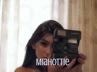 MiaHottie