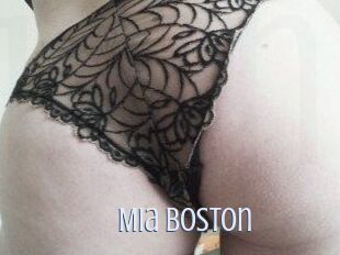 Mia_Boston