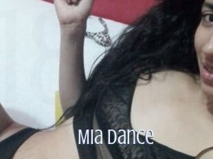 Mia_Dance