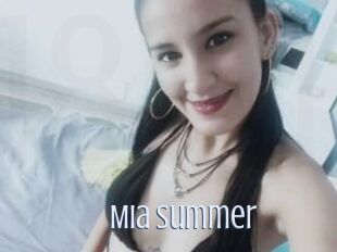 Mia_Summer