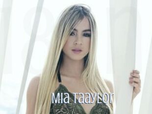 Mia_Taaylor