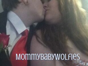 Mommybabywolfies