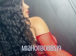 Miahotbobbs19