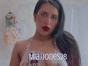 Miajjones28