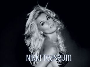 Nikki_TeaseUm