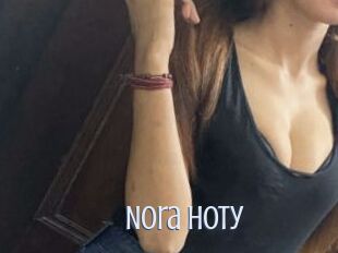 Nora_hoty