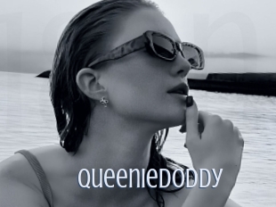 queeniedoddy 18 ans Nue