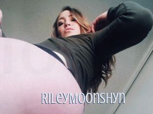 RileyMoonshyn