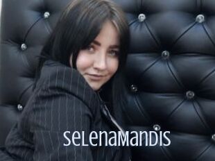 SelenaMandis