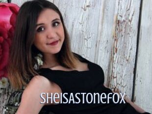 SheIsAStonefox